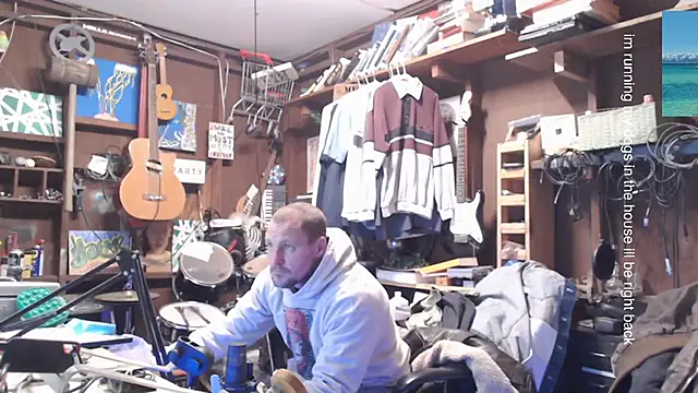 Snapshot of itsjameswebbscope chatting on 11/30/25, 09:19 itsjameswebbscope online show from 11/30/25, 09:19