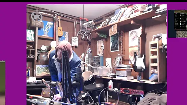 Snapshot of itsjameswebbscope chatting on 12/05/25, 04:03 itsjameswebbscope online show from 12/05/25, 04:03