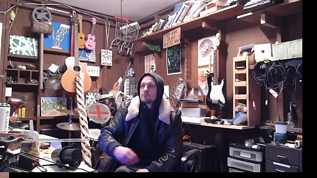 Snapshot of itsjameswebbscope chatting on 12/20/25, 11:50 itsjameswebbscope online show from 12/20/25, 11:50