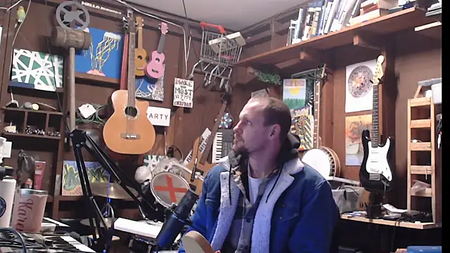 Snapshot of itsjameswebbscope chatting on 01/15/26, 04:11 itsjameswebbscope online show from 01/15/26, 04:11