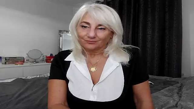 TanyaTaylor45 online show from 10/27/25, 11:09