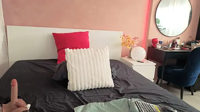 NaughtyMe online show from 01/07/26, 06:05