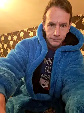 Snapshot of outdoorfun22 chatting on 02/20/26, 06:48 outdoorfun22 online show from 02/20/26, 06:48