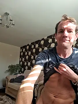 Snapshot of outdoorfun22 chatting on 03/03/26, 02:01 outdoorfun22 online show from 03/03/26, 02:01