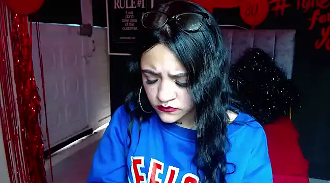 Violettasquirt online show from 02/28/25, 03:15