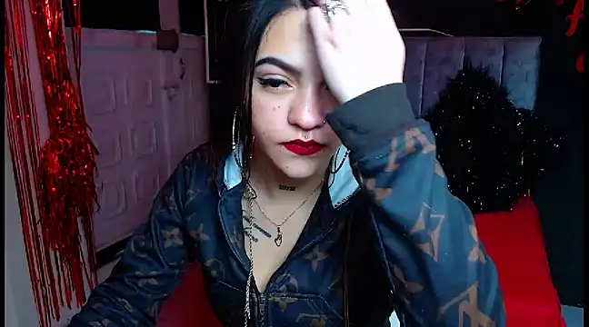 Violettasquirt online show from 03/22/25, 01:41