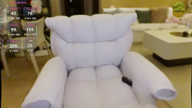 Hazel-11 online show from 12/04/25, 03:10