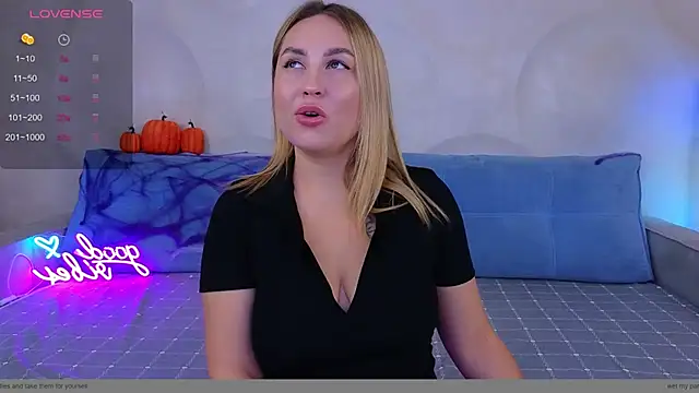 Snapshot of KisssAmmeli chatting on 10/21/25, 01:01 KisssAmmeli online show from 10/21/25, 01:01