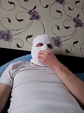 red red00 online show from 02/11/25, 12:16