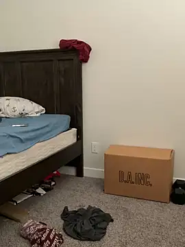 yfui221 online show from 02/11/26, 08:03