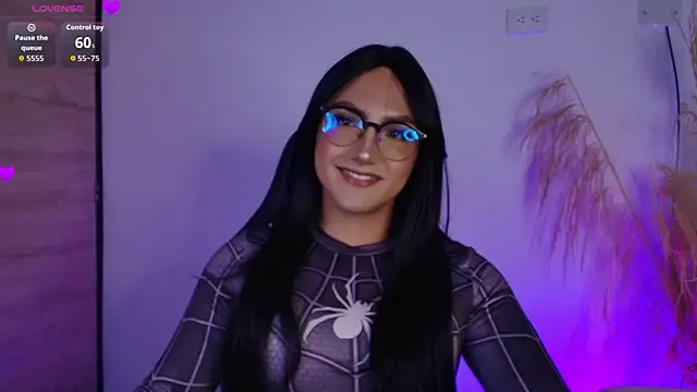 -Sofii  online show from 04/12/26, 07:41