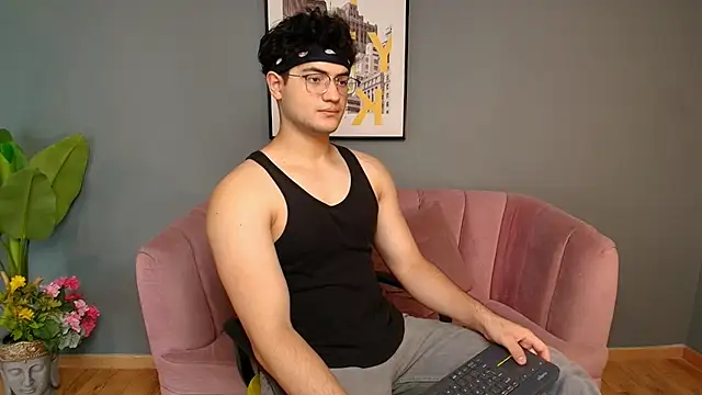 Snapshot of Mark_Evans1_ chatting on 03/07/25, 08:11 Mark Evans1 online show from 03/07/25, 08:11