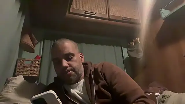 AbsolutMouuah online show from 11/04/25, 07:35