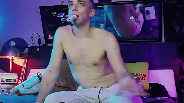 Funsizedshenanigans online show from 03/05/26, 11:06