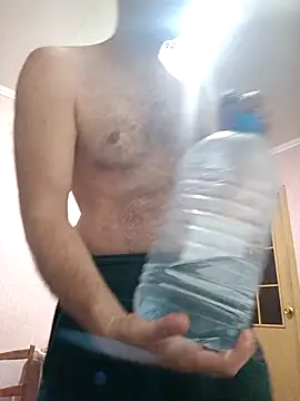 Pineapple04 online show from 10/29/25, 02:14