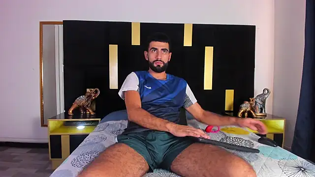 Snapshot of Ethan__Walker chatting on 02/20/25, 07:30 Ethan Walker online show from 02/20/25, 07:30