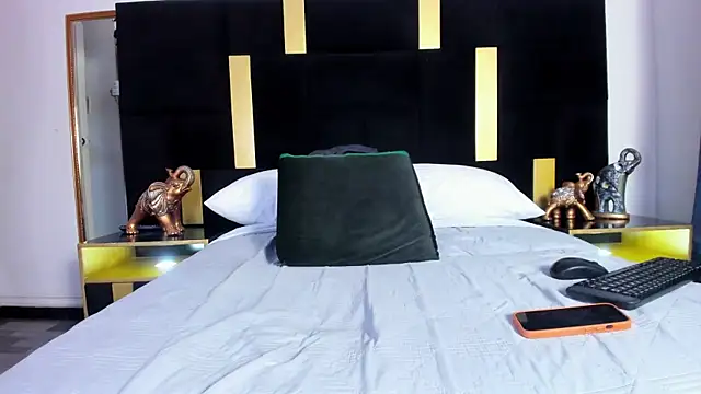 Snapshot of Ethan__Walker chatting on 03/17/25, 10:17 Ethan Walker online show from 03/17/25, 10:17