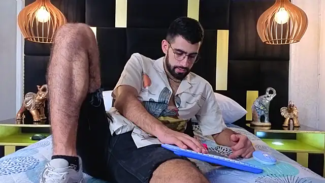 Snapshot of Ethan__Walker chatting on 09/23/25, 07:17 Ethan Walker online show from 09/23/25, 07:17