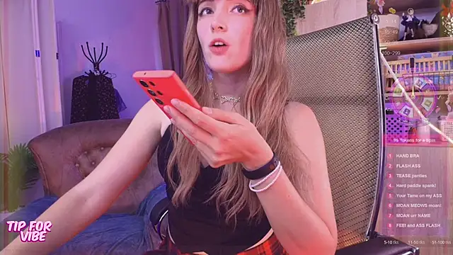 Toxic Ellies online show from 09/14/25, 02:16