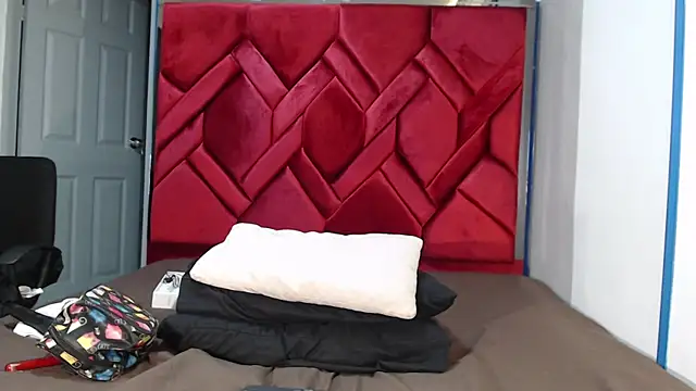 EvaMills1 online show from 03/09/25, 03:05