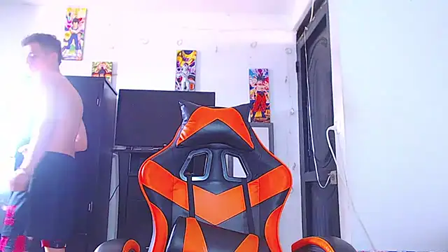 ADAM HOT online show from 04/09/26, 02:33