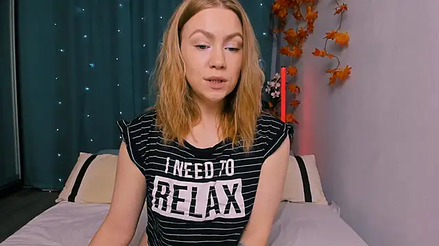 InsatiableFoxX online show from 10/14/25, 03:24