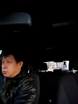 Snapshot of 07YUKIO chatting on 12/31/24, 09:39 07YUKIO online show from 12/31/24, 09:39