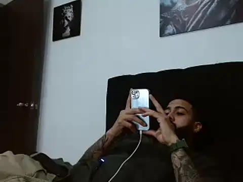 Hendry  online show from 12/25/24, 02:46