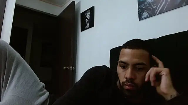 Hendry  online show from 02/02/25, 02:17