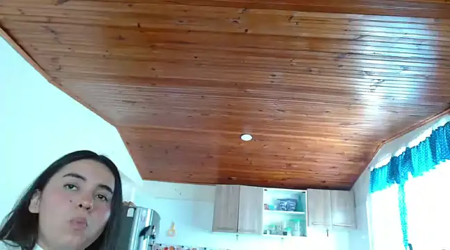 Snapshot of Cuty_sexy_hot chatting on 12/31/24, 02:36 Cuty sexy hot online show from 12/31/24, 02:36