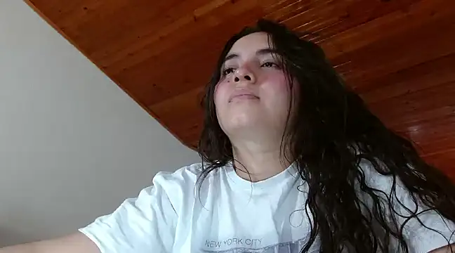 Snapshot of Cuty_sexy_hot chatting on 01/09/25, 05:54 Cuty sexy hot online show from 01/09/25, 05:54