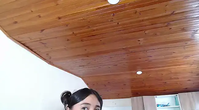 Snapshot of Cuty_sexy_hot chatting on 02/21/25, 02:38 Cuty sexy hot online show from 02/21/25, 02:38