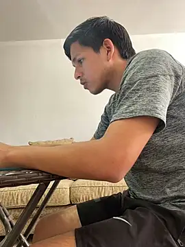 Dani202017 online show from 02/04/25, 07:44