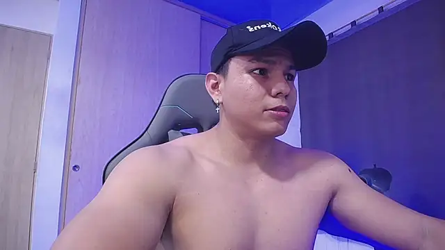 RoyConstance online show from 03/10/25, 11:49