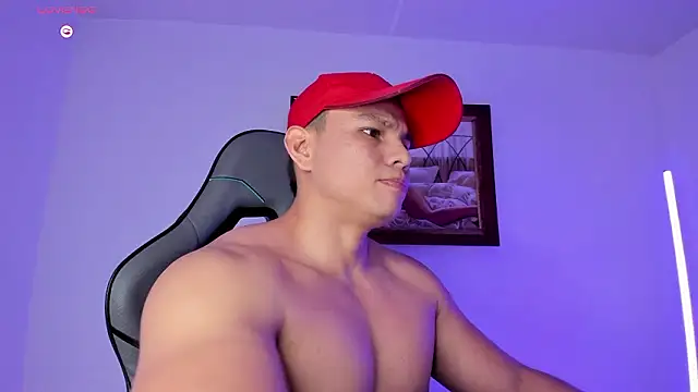 Snapshot of RoyConstance chatting on 01/17/26, 03:00 RoyConstance online show from 01/17/26, 03:00