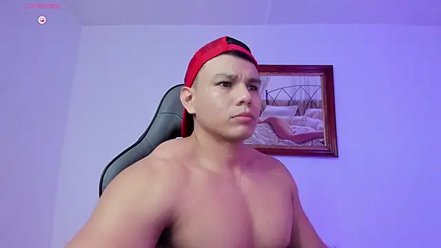 Snapshot of RoyConstance chatting on 02/15/26, 08:38 RoyConstance online show from 02/15/26, 08:38