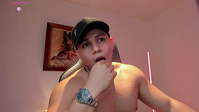 RoyConstance online show from 07/18/26, 04:22
