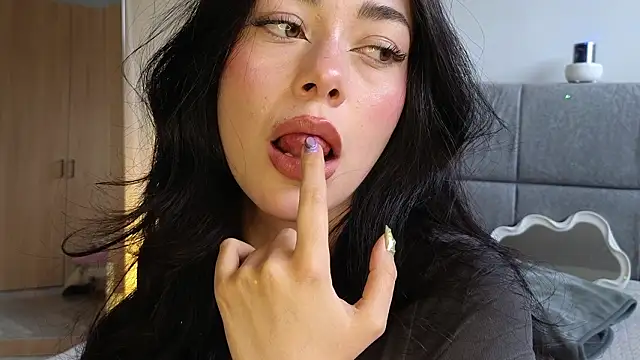 Soffimoon  online show from 02/20/26, 09:37