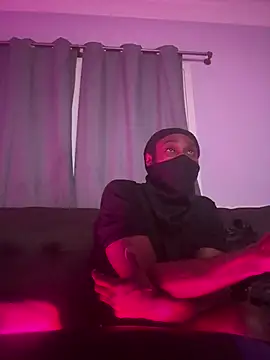 Snapshot of shomeagudtyme chatting on 02/19/25, 09:39 shomeagudtyme online show from 02/19/25, 09:39