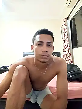 Snapshot of HomeTrypsin chatting on 02/26/26, 06:12 HomeTrypsin online show from 02/26/26, 06:12