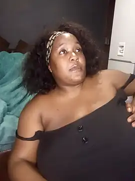 Missmoox24 online show from 02/15/26, 01:35