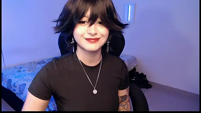 Snapshot of liz-beths chatting on 05/30/26, 01:25 liz-beths online show from 05/30/26, 01:25