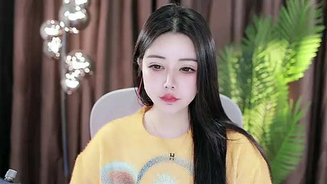 Qiaoqiao  online show from 01/11/25, 06:03