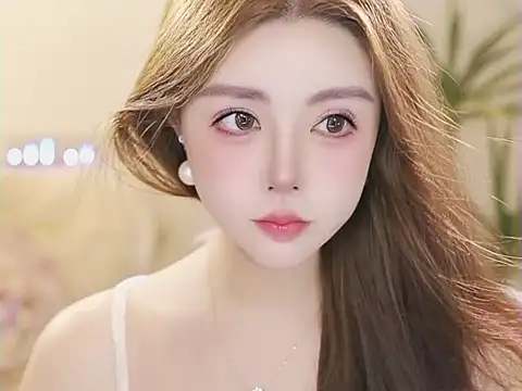 Snapshot of Qiaoqiao_ chatting on 06/19/26, 03:49 Qiaoqiao online show from 06/19/26, 03:49
