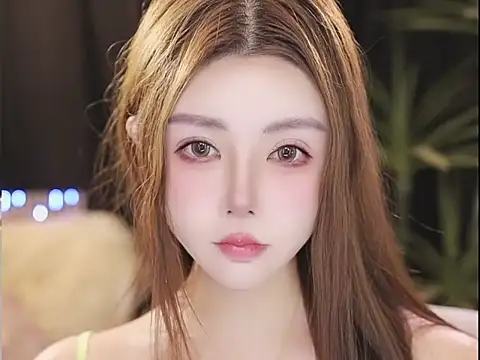 Snapshot of Qiaoqiao_ chatting on 07/18/26, 04:11 Qiaoqiao online show from 07/18/26, 04:11