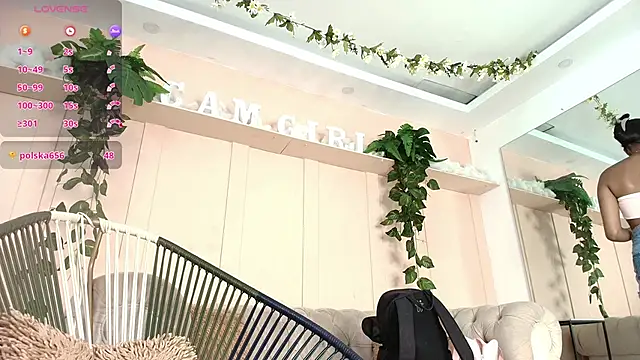 flavia cruz online show from 10/09/25, 07:34