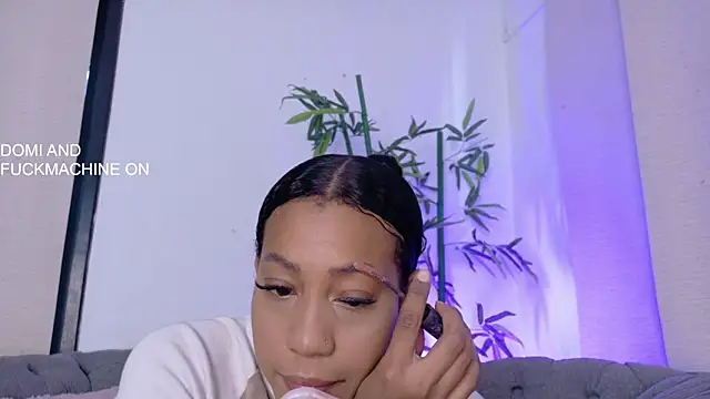 flavia cruz online show from 12/18/25, 07:09