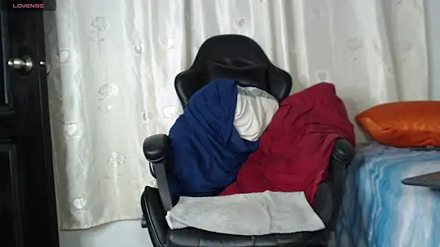 tizziano castillo  online show from 01/14/25, 12:11