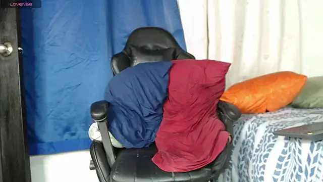 tizziano castillo  online show from 02/22/25, 12:49