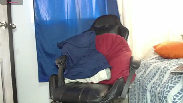 tizziano castillo  online show from 03/15/25, 07:48